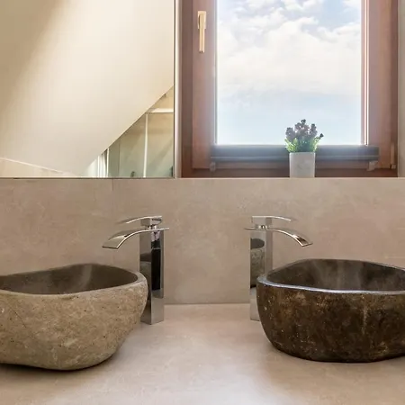 Aparthotel Tatra Z Zewnetrznym Jacuzzi *